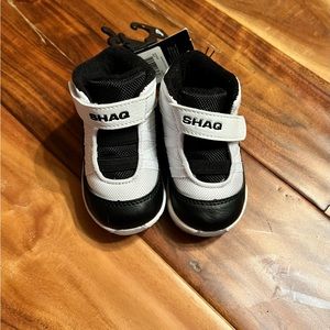 baby boys shaq brand sneakers. new! size 4